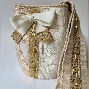 Handmade Colombian Indigenous Ivory Gold Beaded Crossbody Bag